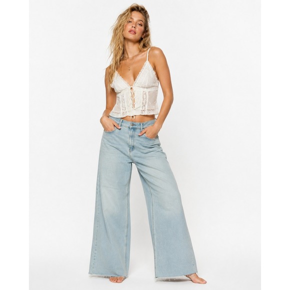 Just USA Denim - JustUSA Daleyza Wide Leg Jeans Light Wash Raw Hem Size 30/10 NEW